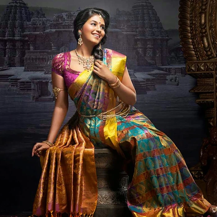 Women's Kanjivaram Soft Silk Saree With Blouse Piece